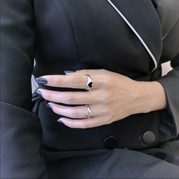 𝅺💎NEW Black Heart 925 Sterling Silver Ring - Picture 3 of 8